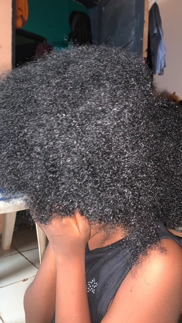 perruque Afro de seconde main Yaoundé, Cameroun • iDieze
